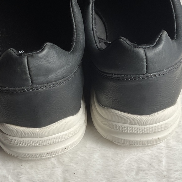 Perry Ellis Men's Charcoal Slip-On Loafers - Picture 2 of 4